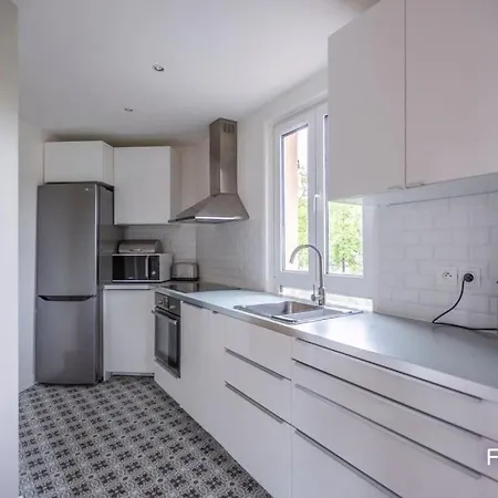 Quiet Cosy And Large With Terrace Location Apartment Saint-Ouen (Seine-Saint-Denis)