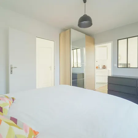 Apartment Quiet Cosy And Large With Terrace Location